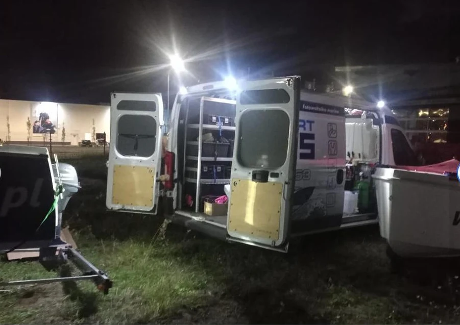 Mobilny serwis motorowodny Aqua Sport Serwis – van serwisowy Aqua Sport Serwis